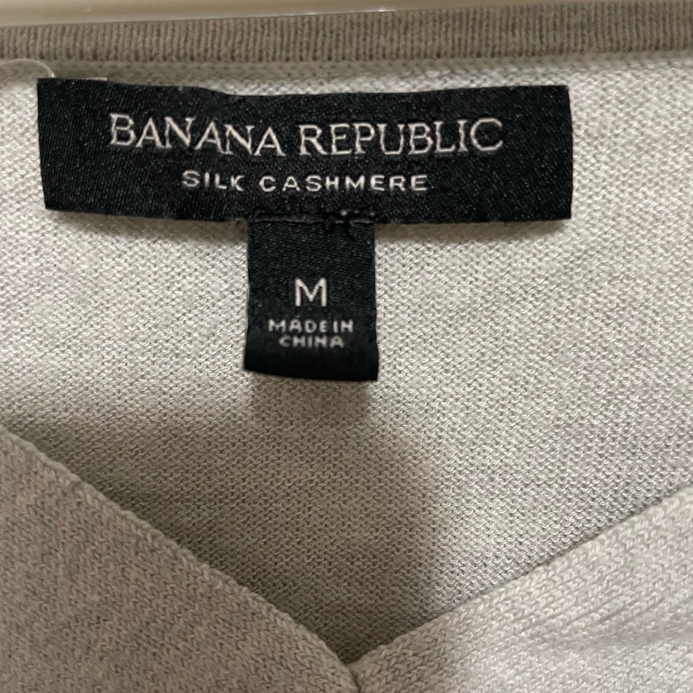 Banana Republic Gray Silk Cashmere Sweater
